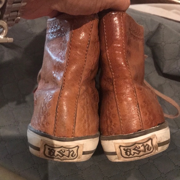 These leather embossed high tops were bought in UK - Picture 4 of 8